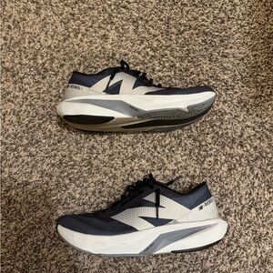 Men’s new balance rebel V4